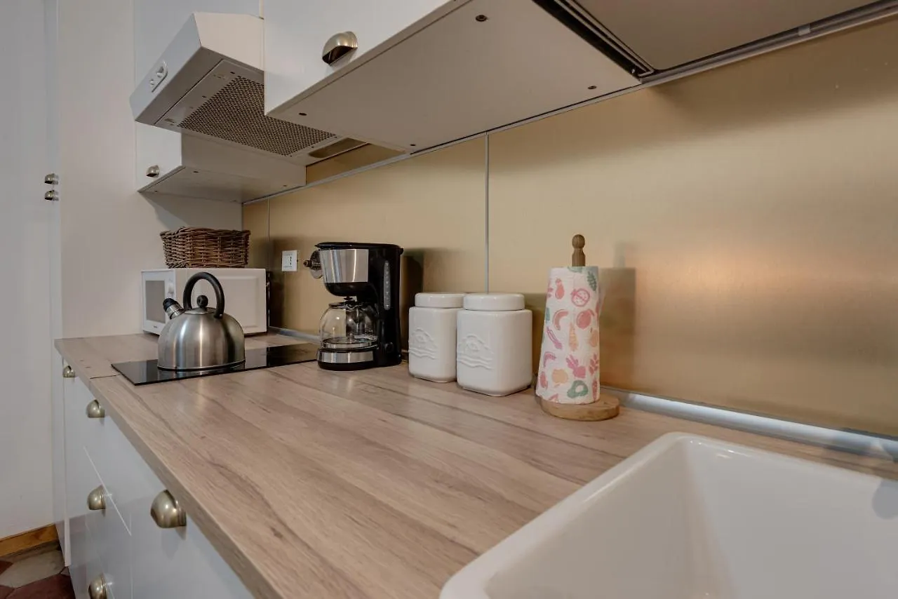 Eclectic Apartment In Santa Croce Florence