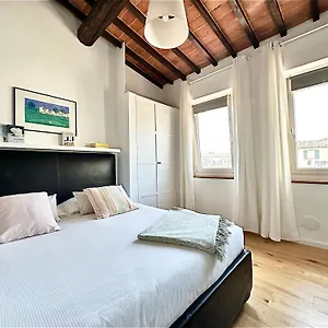  Apartment Warm Retreat In The Heart Of Cls Station